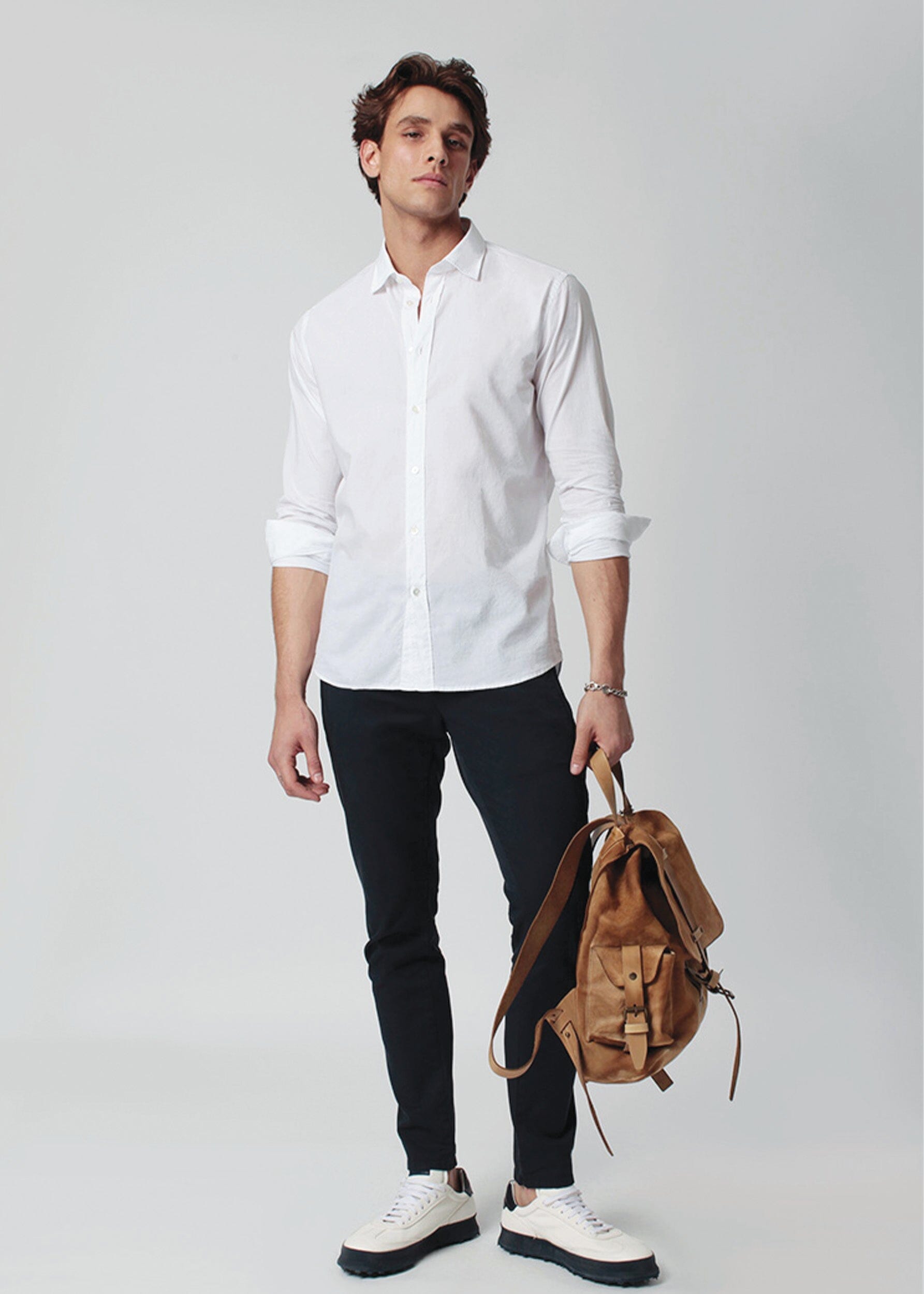 LIGHTWEIGHT DRESS SHIRT