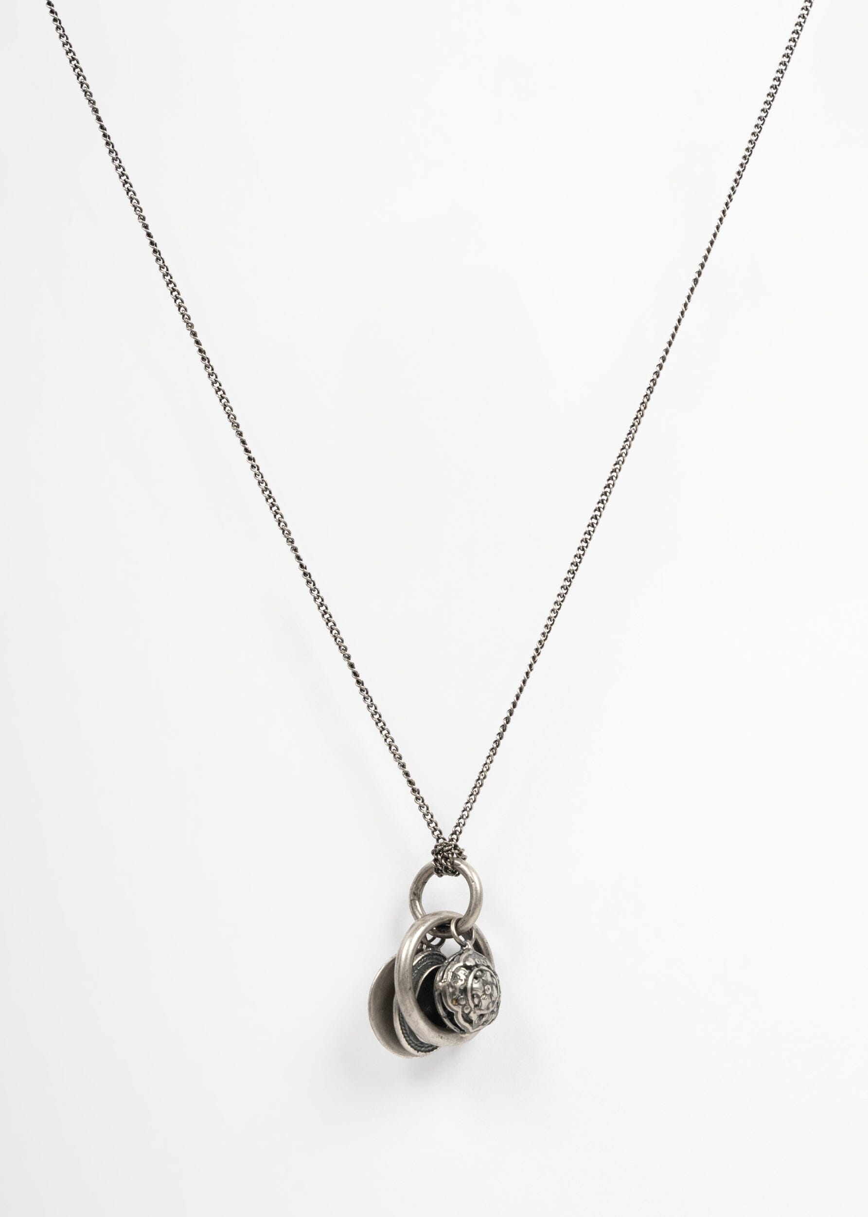 GOTI 1178 PENDANT NECKLACE