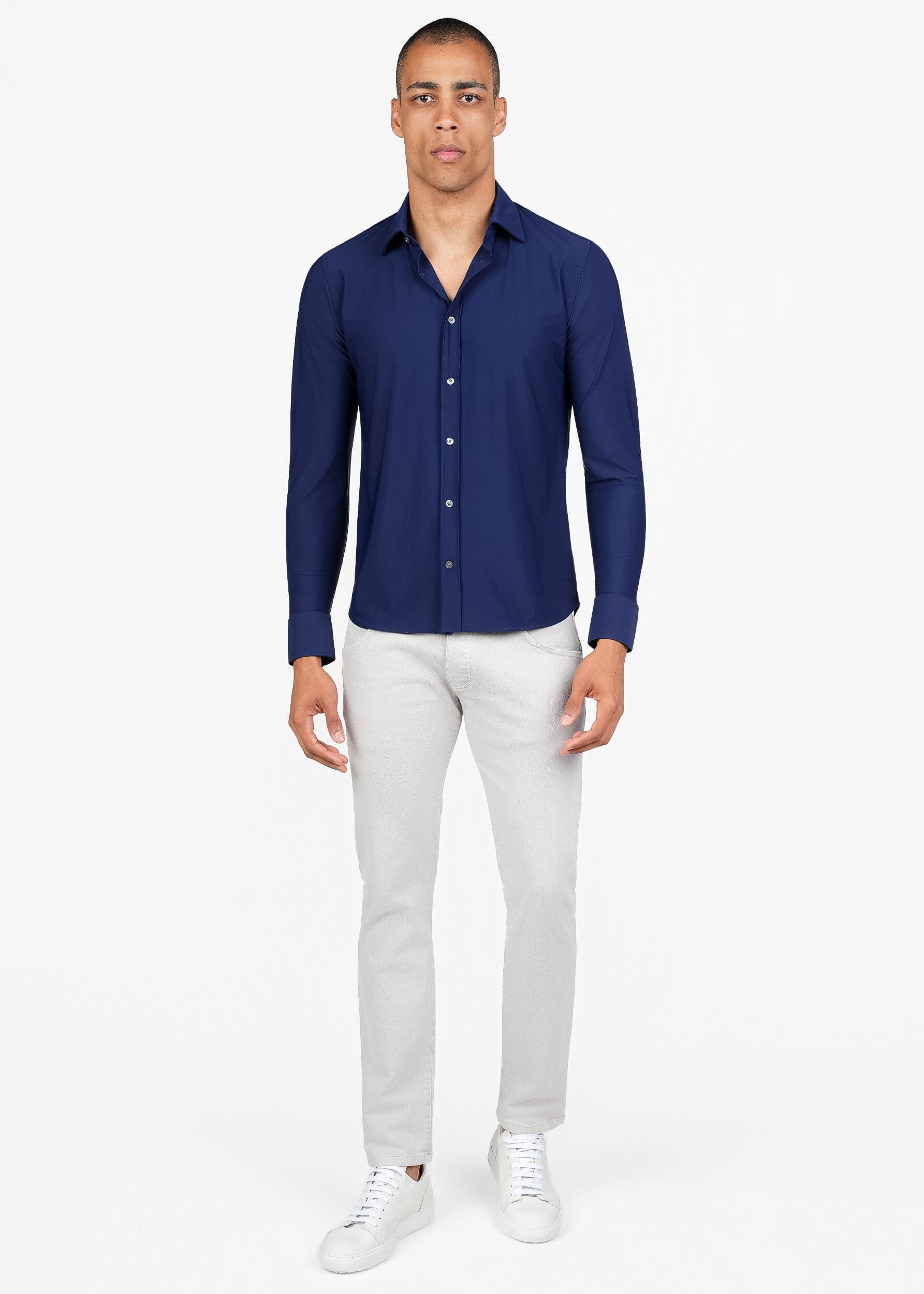 LIGHT PERFORMANCE DRESS SHIRT