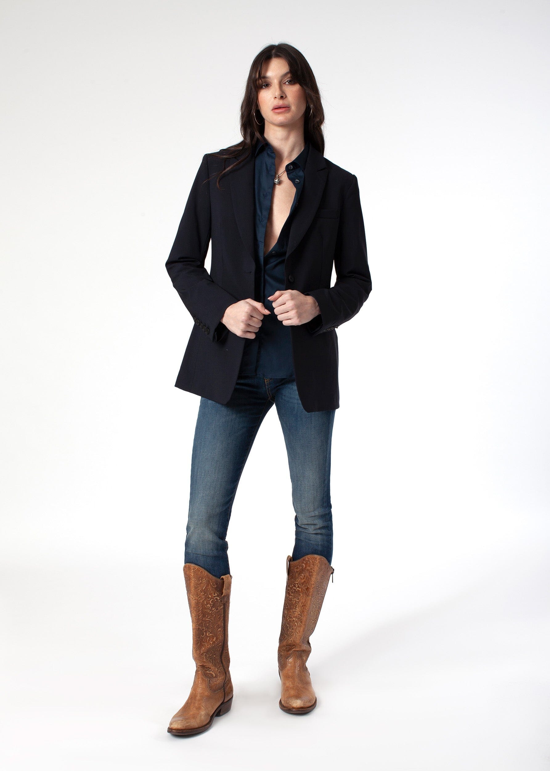 LUCIA BUTTON DOWN