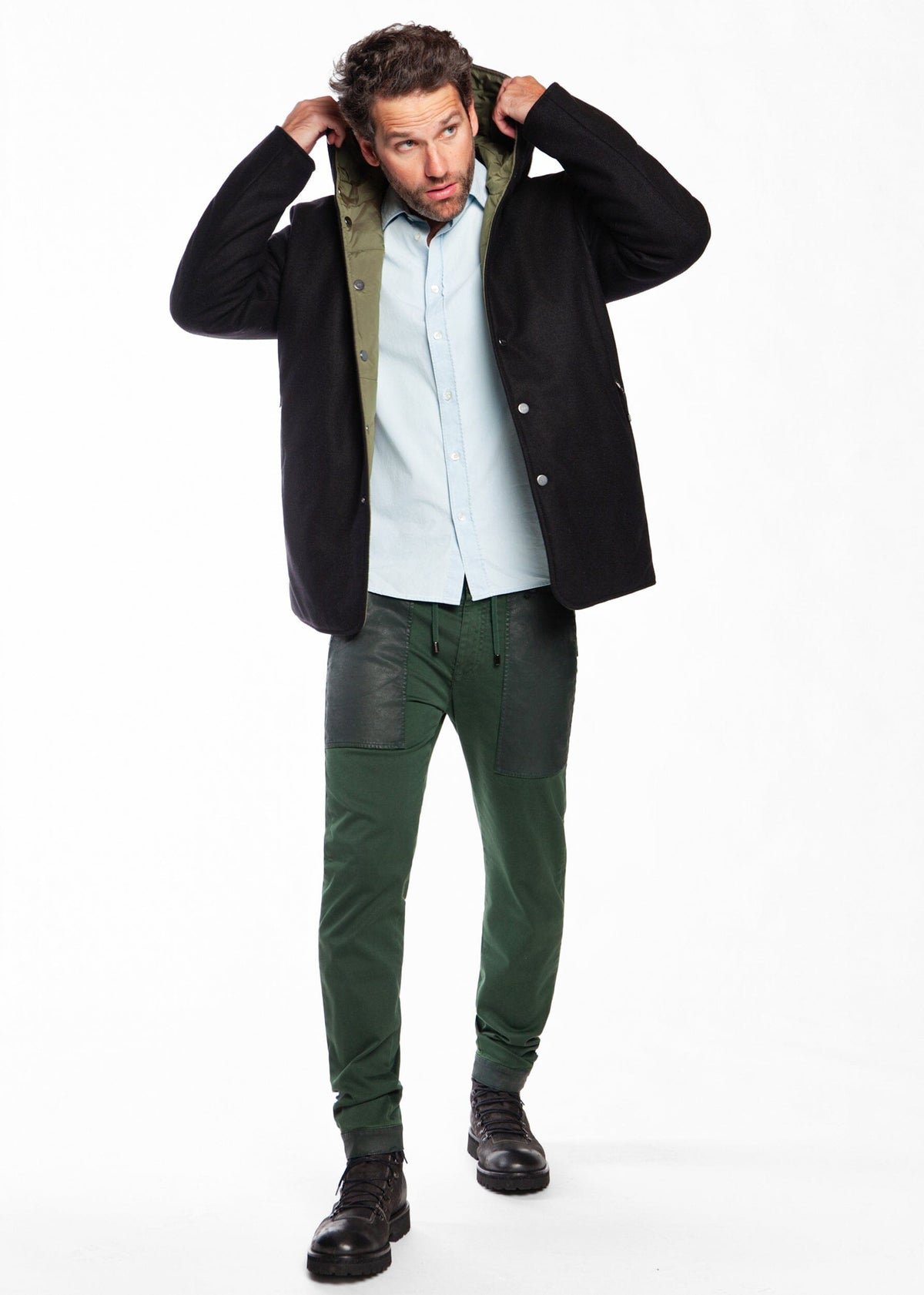REVERSIBLE HOODED PUFFER