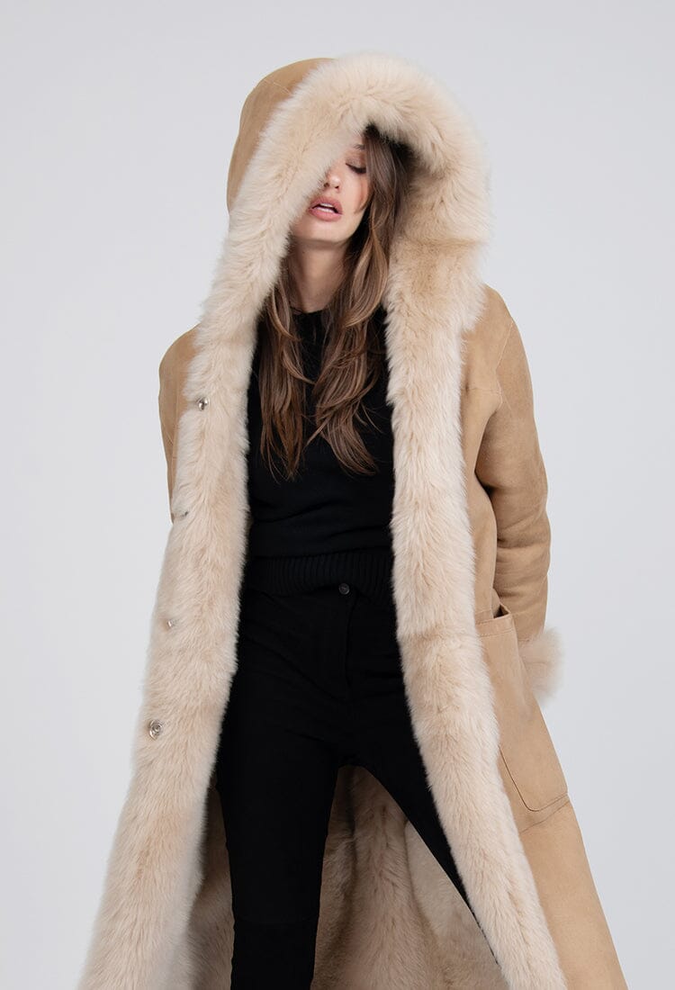 ALESSIA REVERSIBLE SHEARLING COAT IN BEIGE