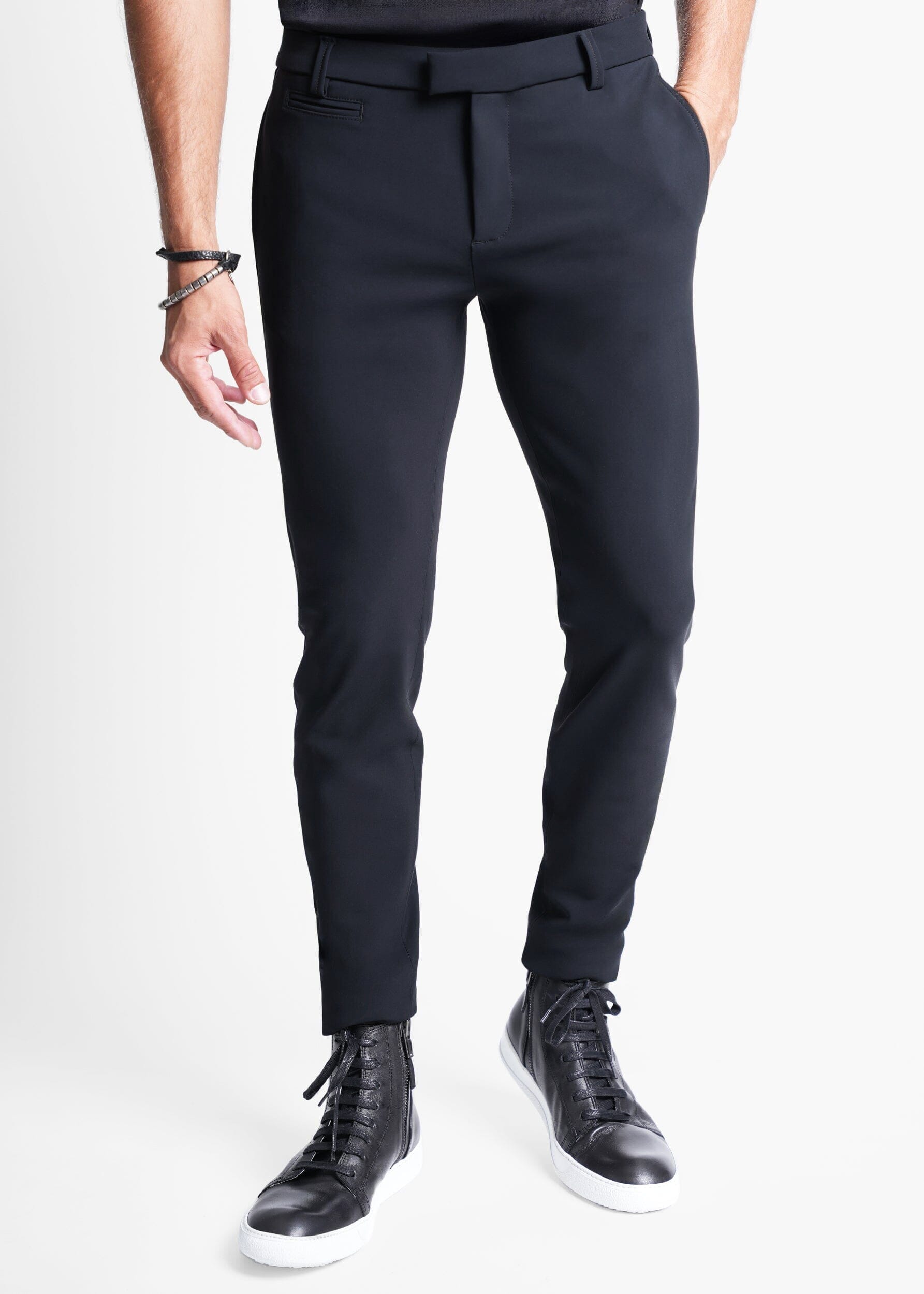 CHINO PANTS
