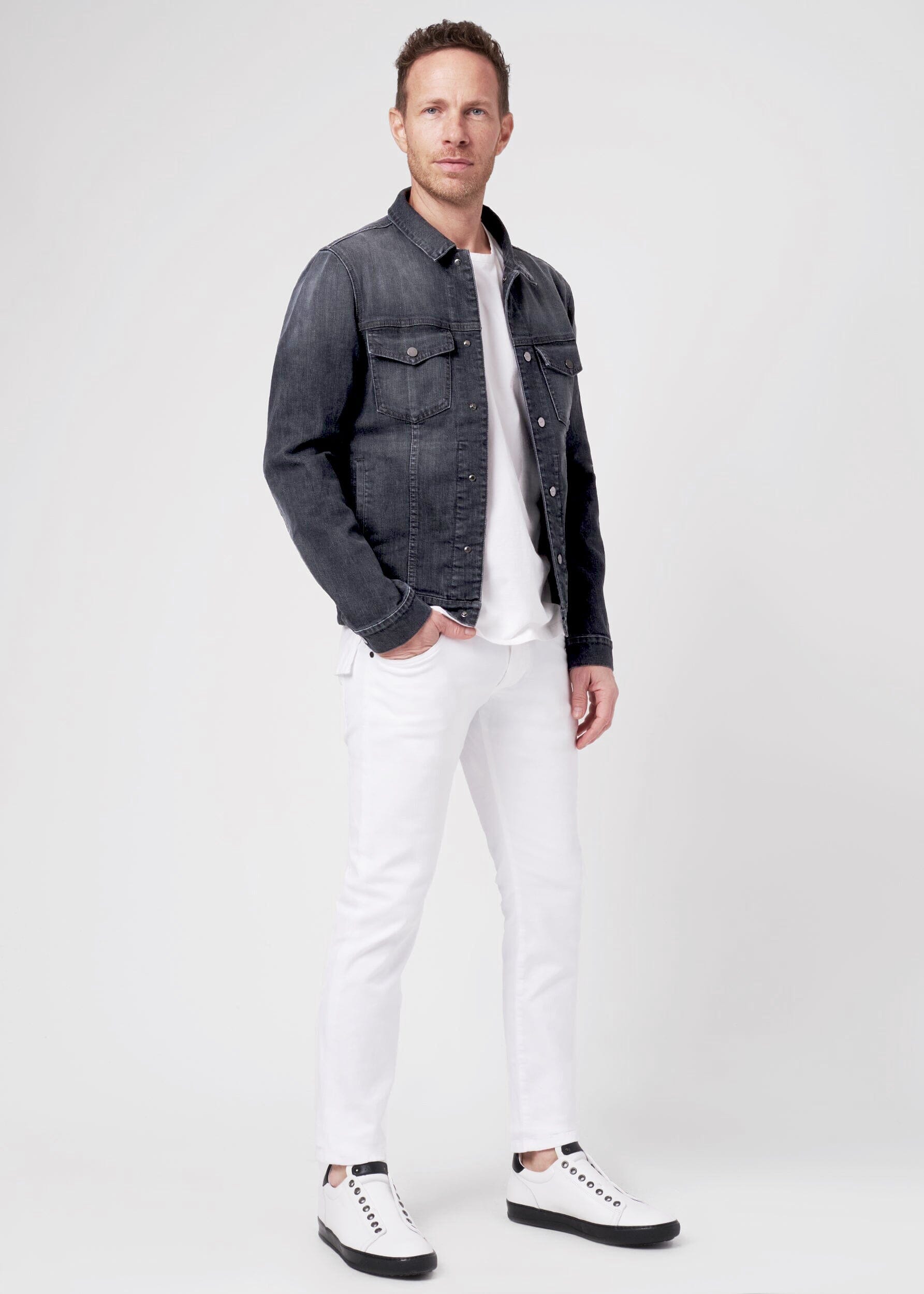 Grey070