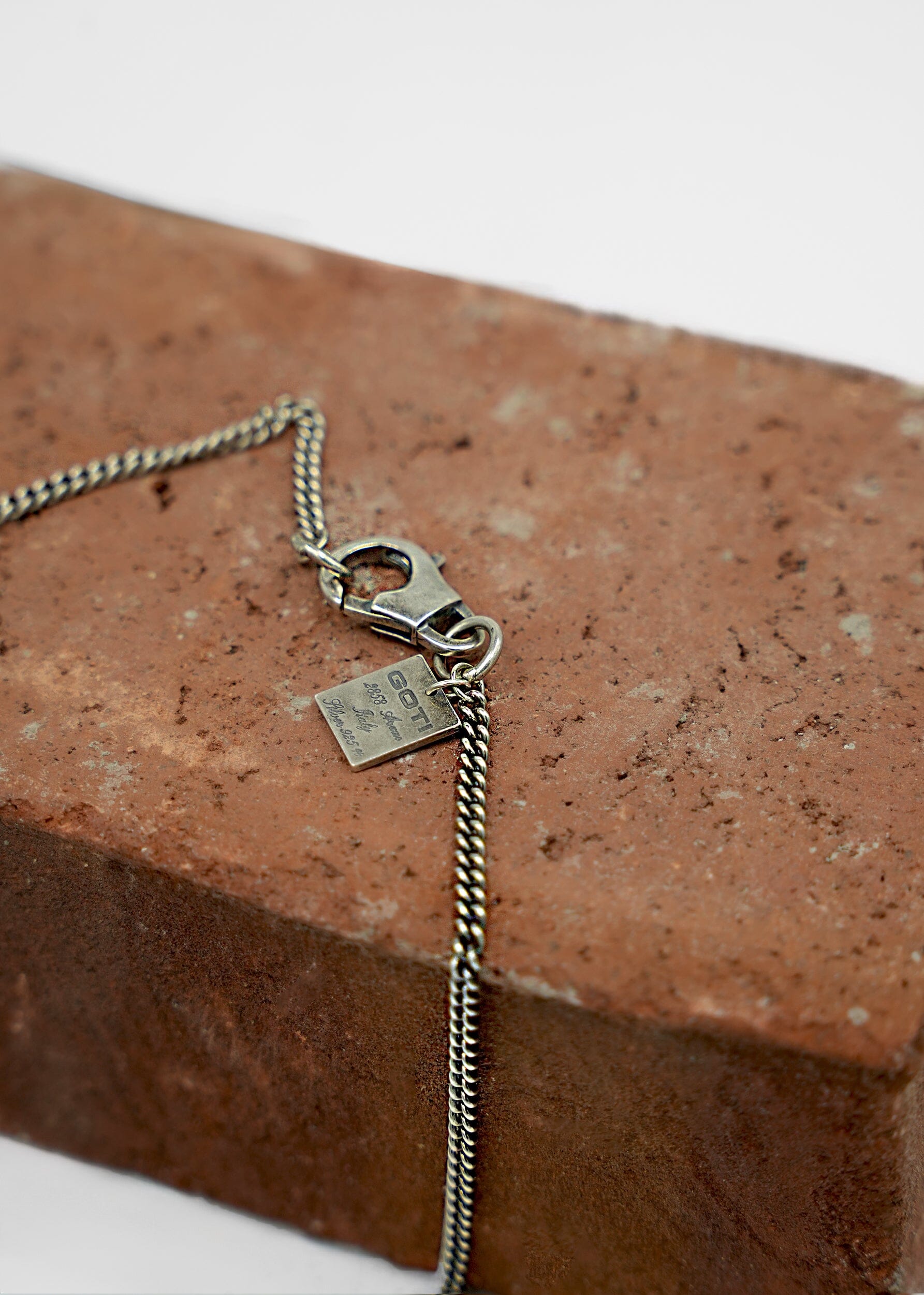 GOTI 2134 NECKLACE