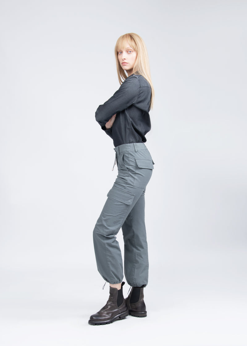 GIOVANNA STRETCH COTTON DRAWSTING CARGO PANTS IN GRNGRY