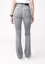 MARYLIN FLARED STRETCHY JEANS IN LIGHT GREY