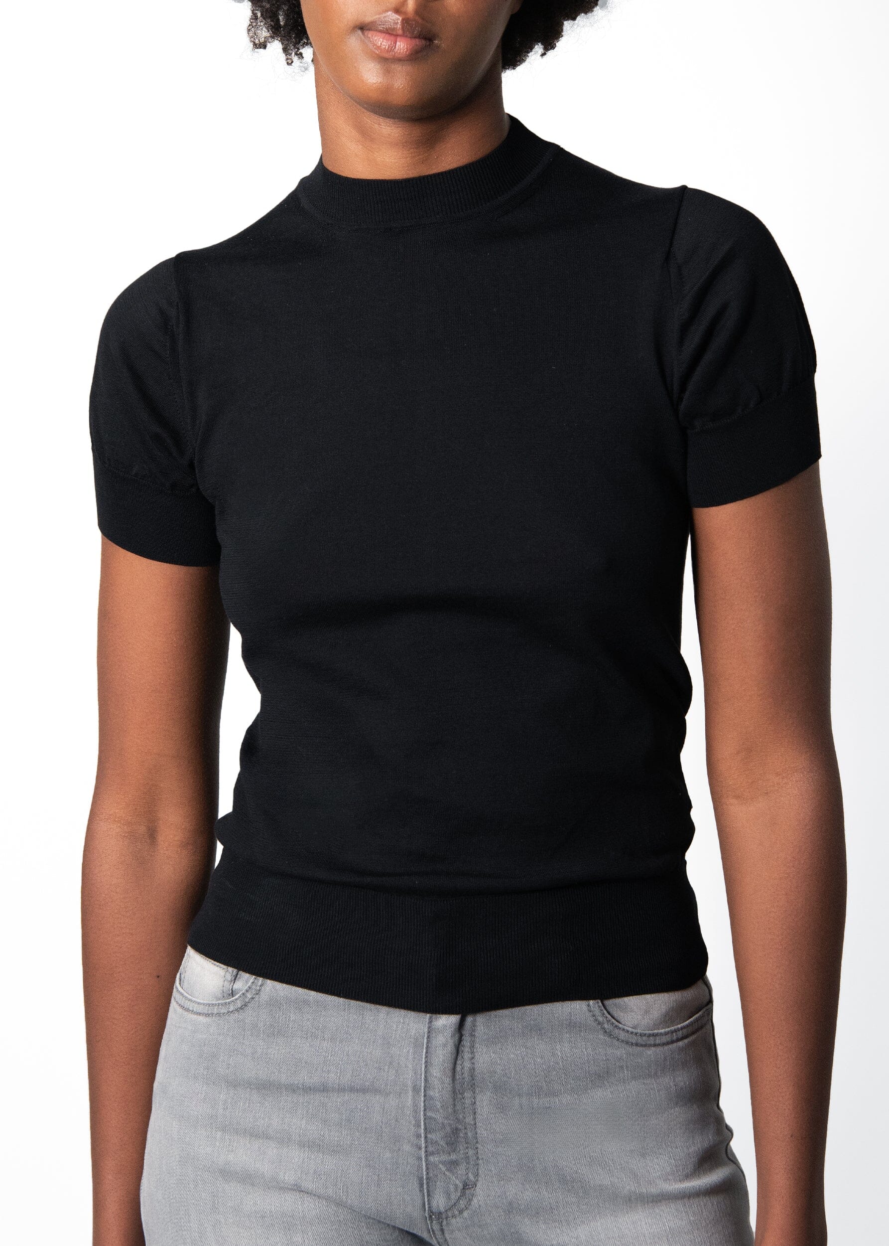 MOCK NECK TEE