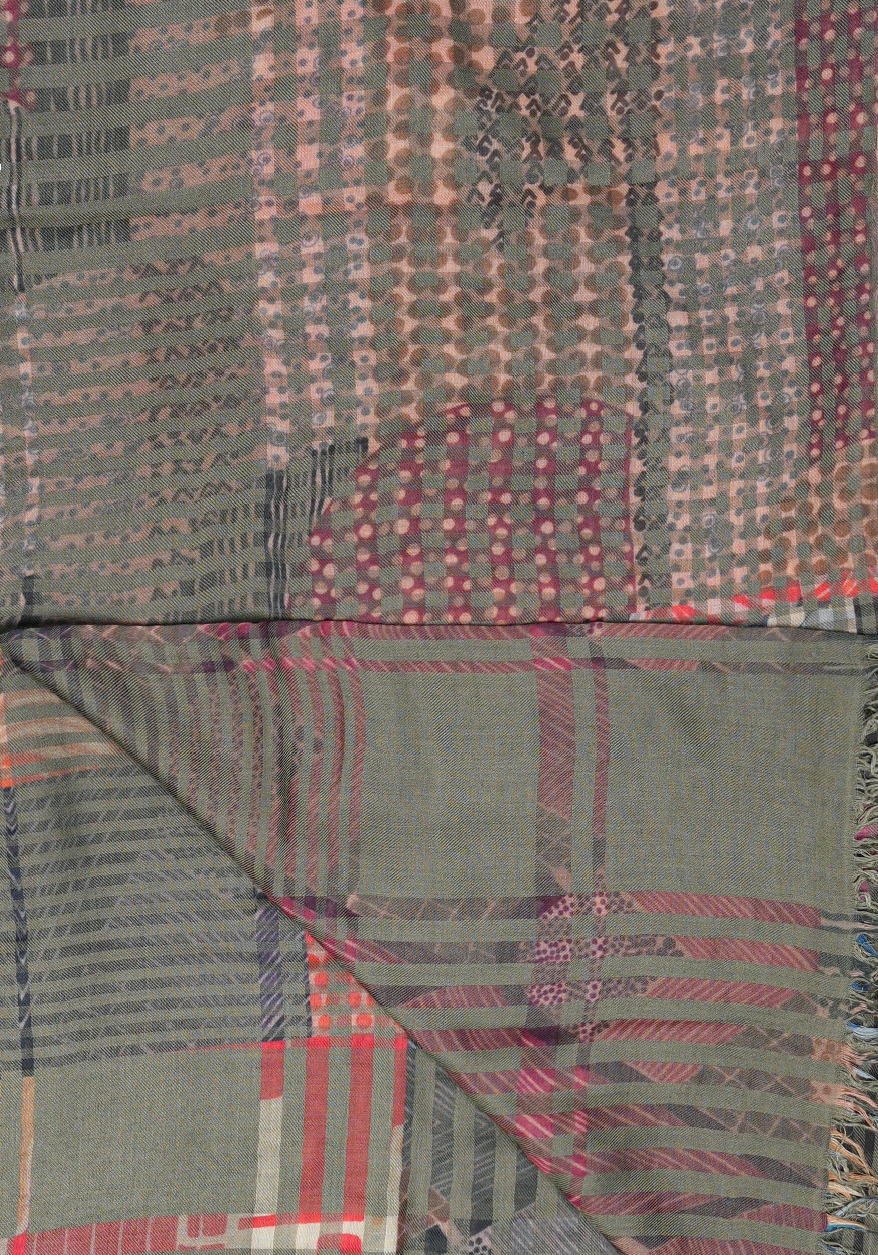PATCHWORK PRINT SCARF