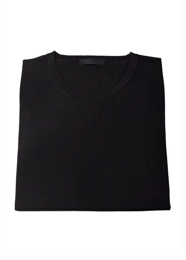 Folded view ARI Knitted Crew T-Shirt Black. Made in Italy