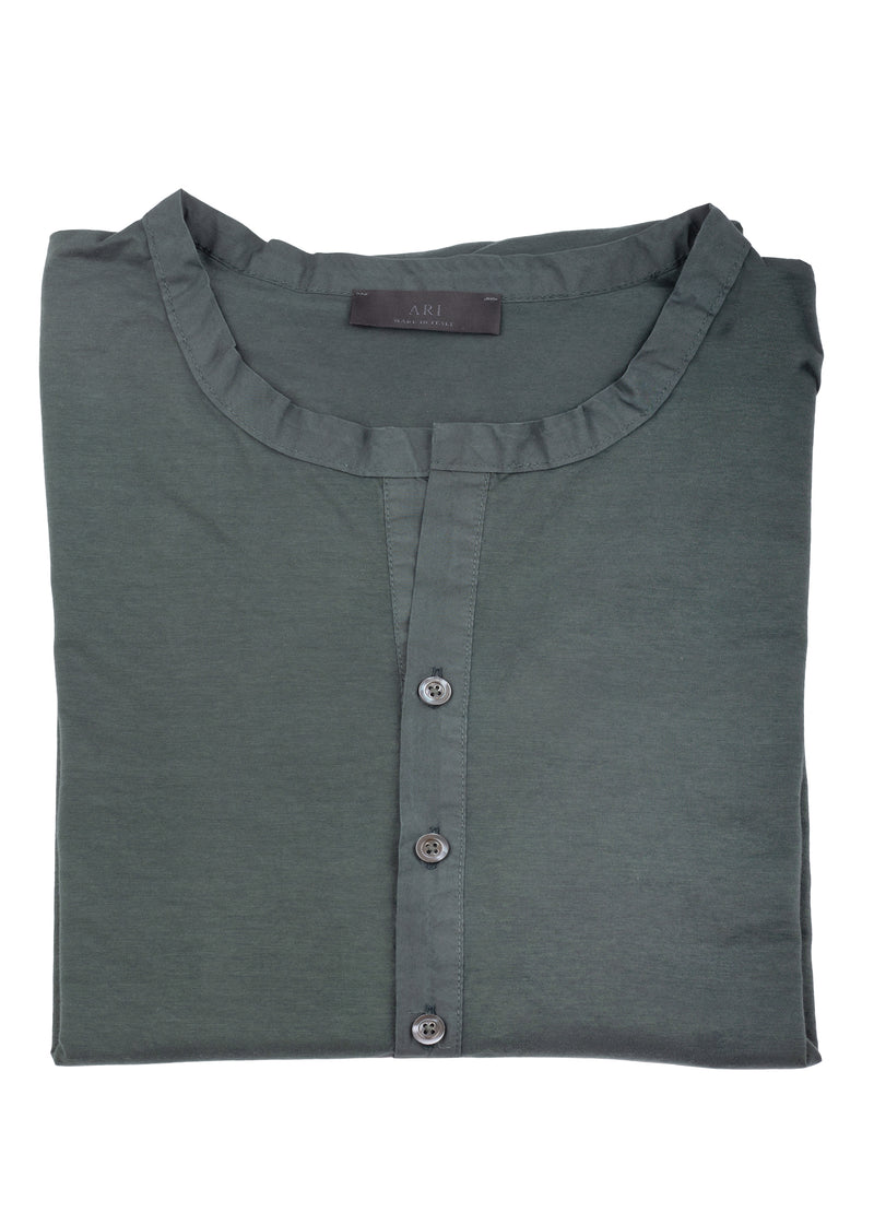 Detail bottom view ARI Long Sleeve Henley T-shirt Green. Made in Italy