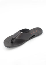 ARI LEATHER THONG SANDALS IN BLACK
