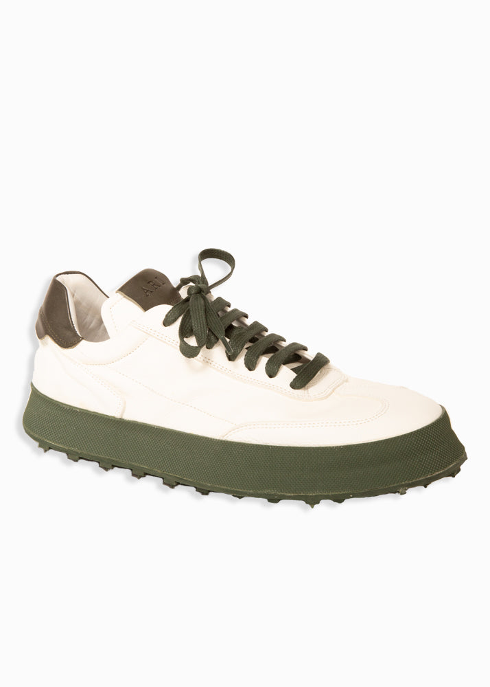 Left shoe Ari St. tropez Sneakers Green. Made in Italy