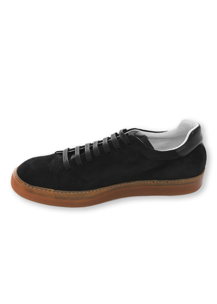 Side view (right) of ARI Low Top Sneaker in Black Suede. Made in Italy