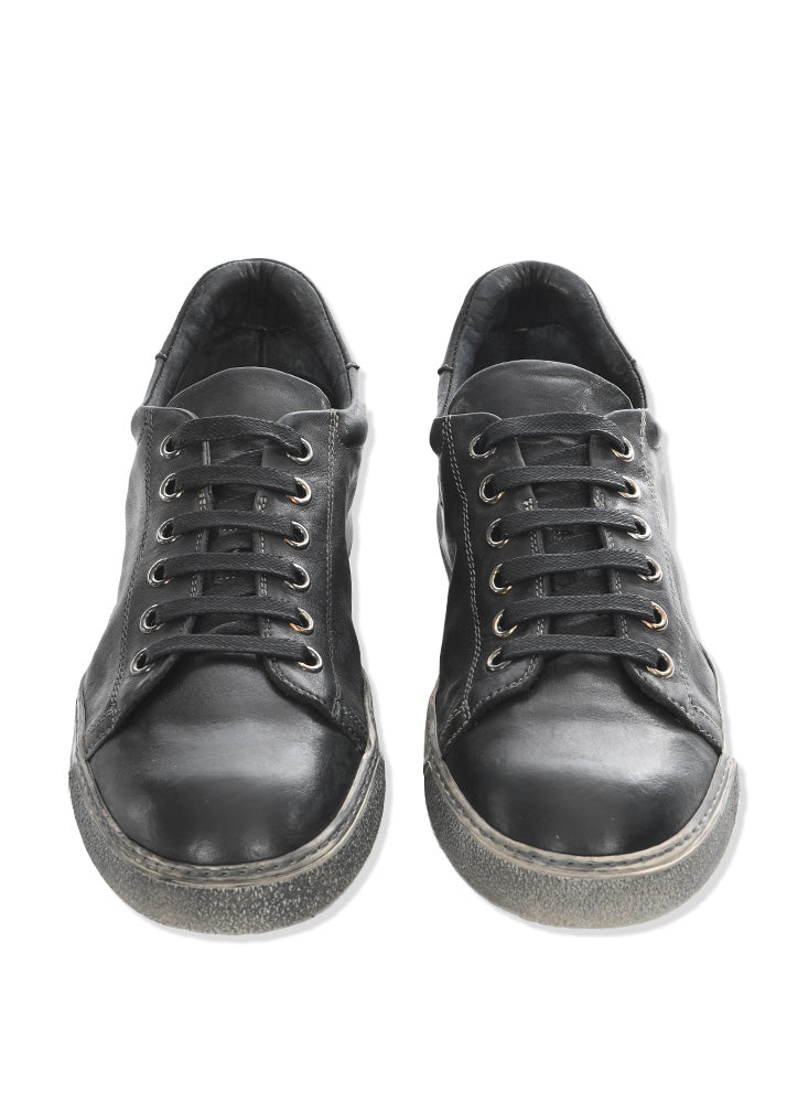 LOW TOP SNEAKERS IN BLACK LEATHER